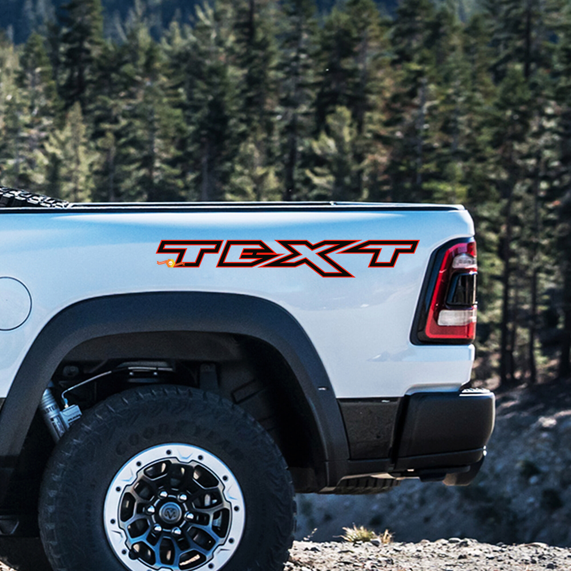 Aangepaste omtreklettering zijkant vinylstickers voor Dodge Ram Rebel 1500 TRX