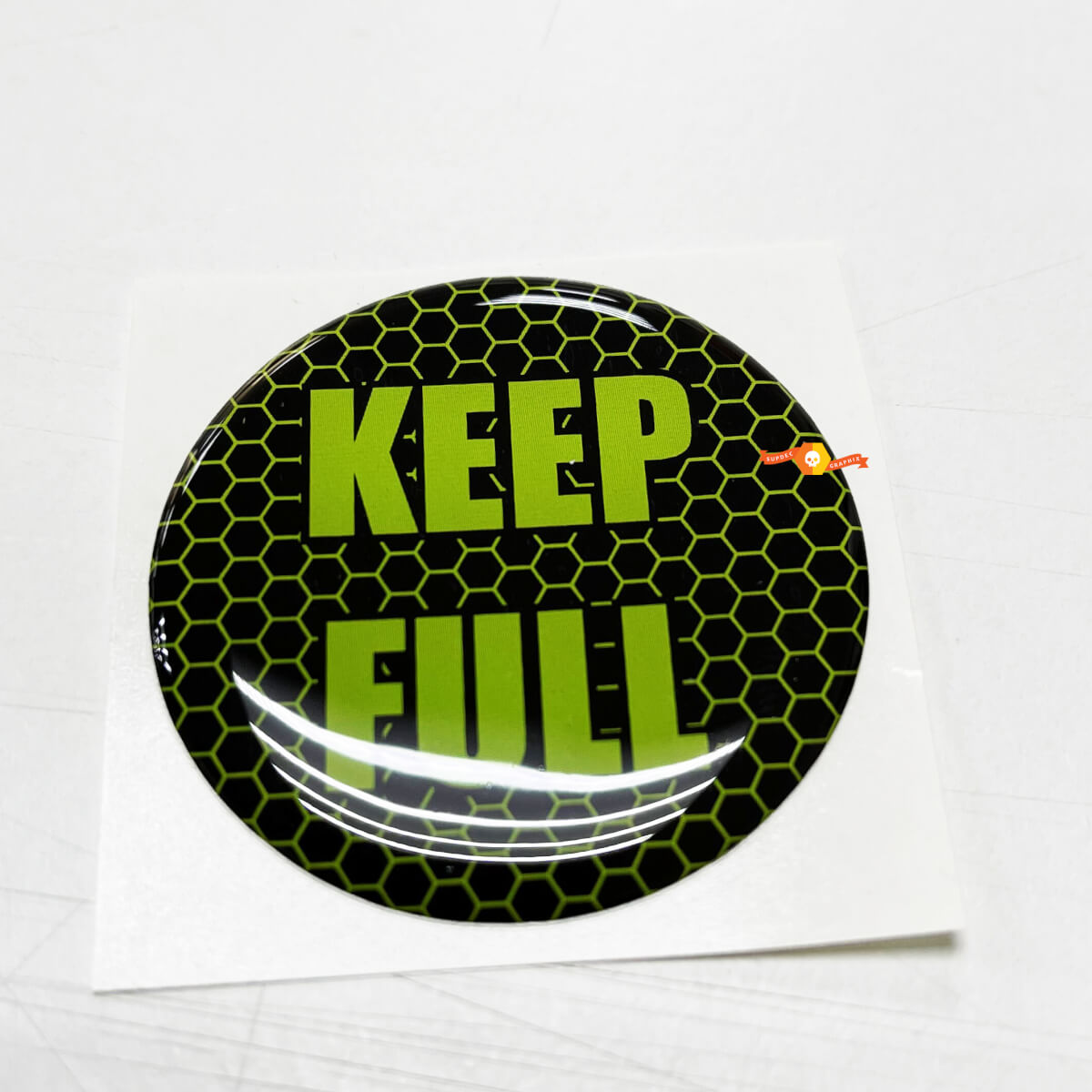 Houd volledige Honeycomb Lime Fuel Door Insert embleem koepelvormige sticker sticker voor Challenger Dodge
