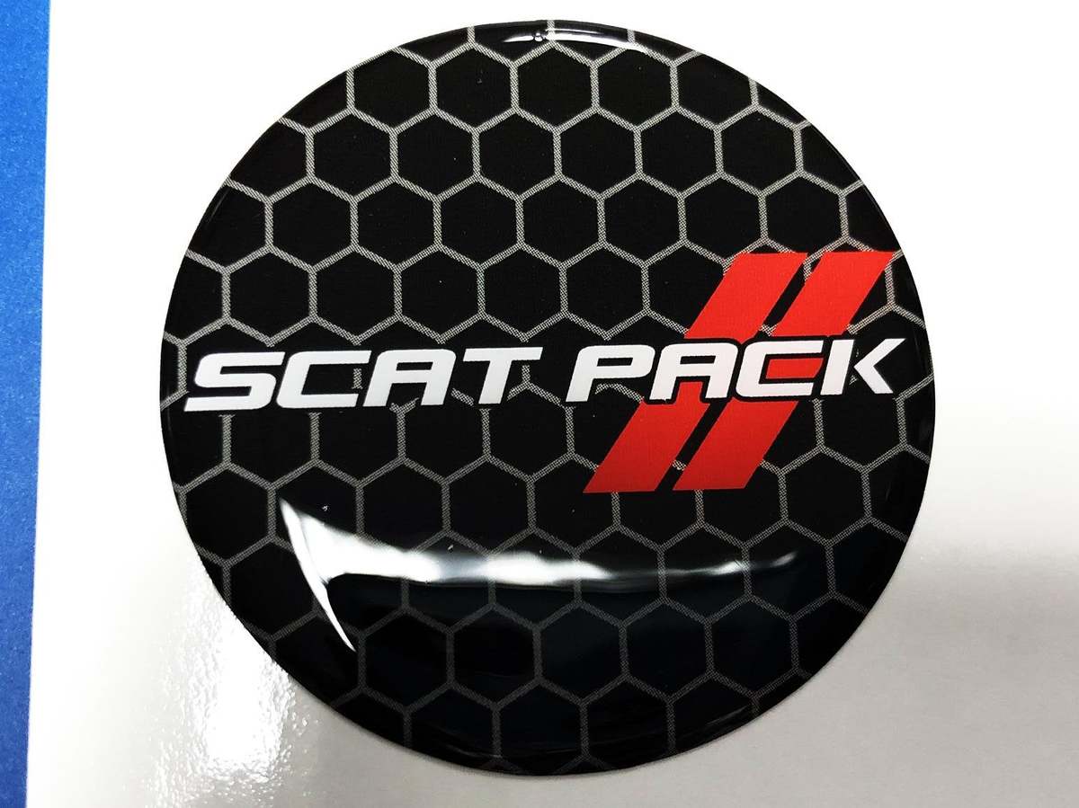 Aangepaste logo brandstofdeur inzet embleem koepelvormige sticker sticker voor Challenger
