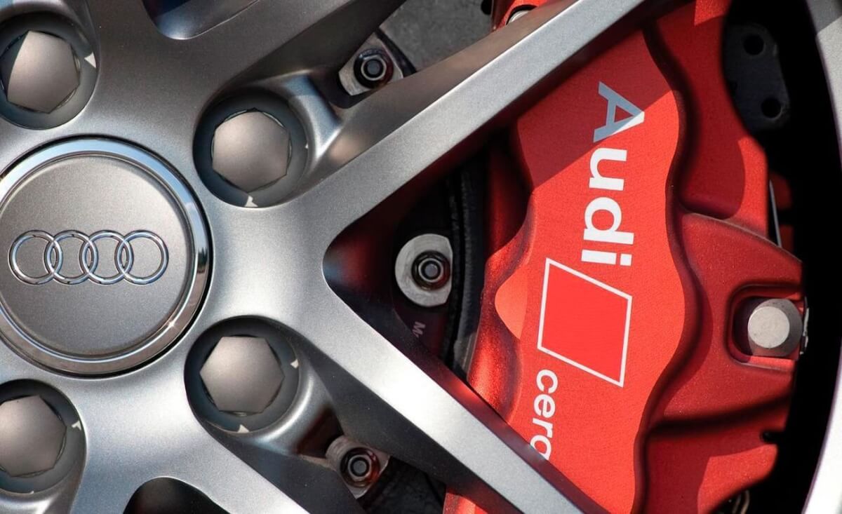 Audi keramische remklauw 2 maten S3 S4 S5 S6 RS3 R8 RS4 RS6 sticker sticker