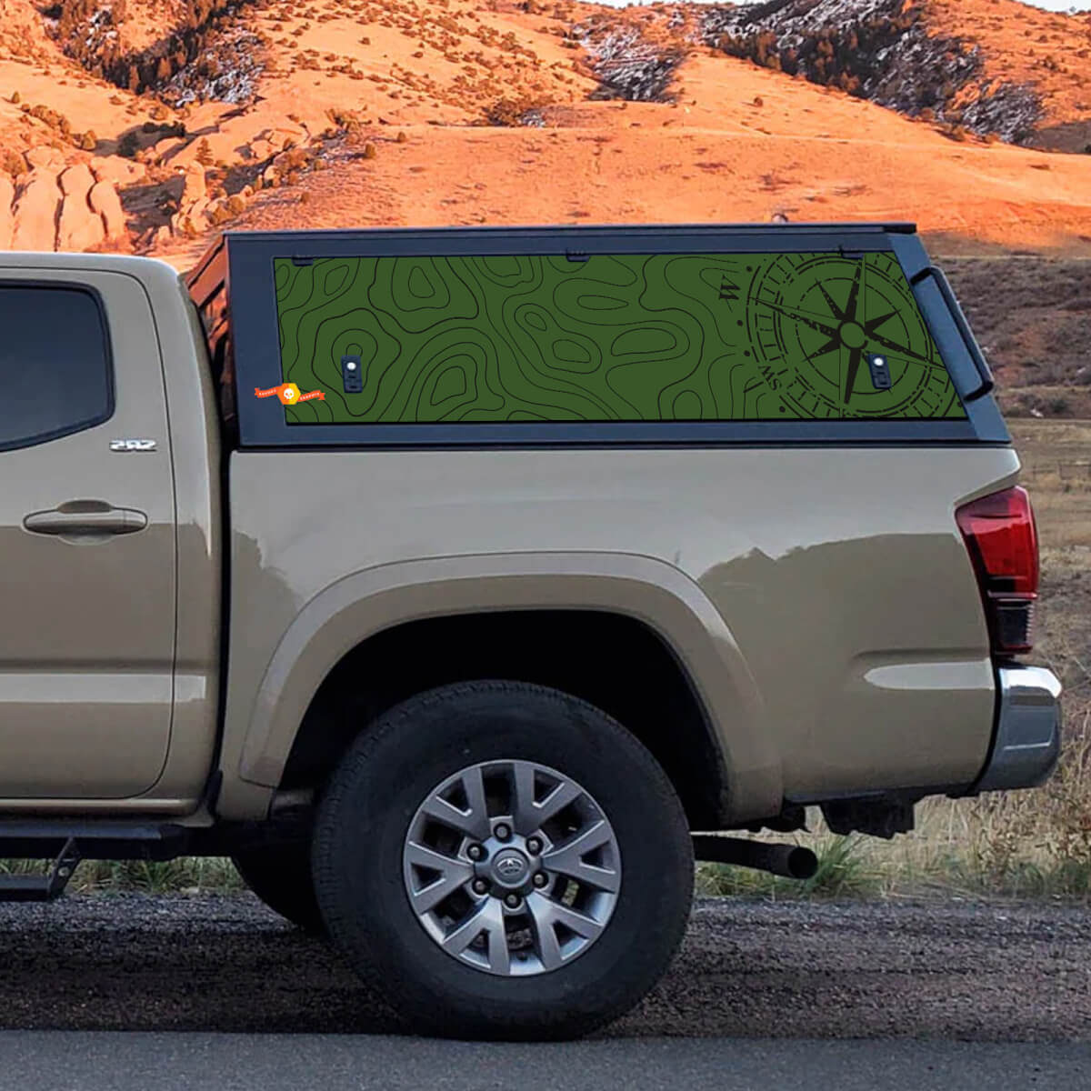 Topografische kaart vinyl sticker voor Toyota Tacoma Truck Cap Stickers - aangepaste off-road graphics

