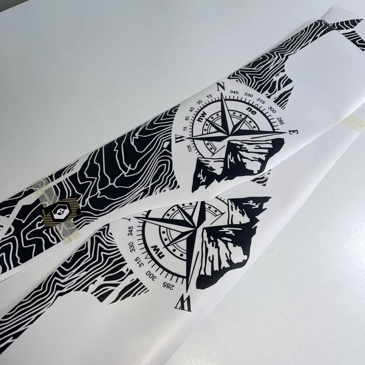 2x topografische kaart -editie bed -zijzijde vinylstickers sticker geschikt voor Hyundai Santa Cruz 2
