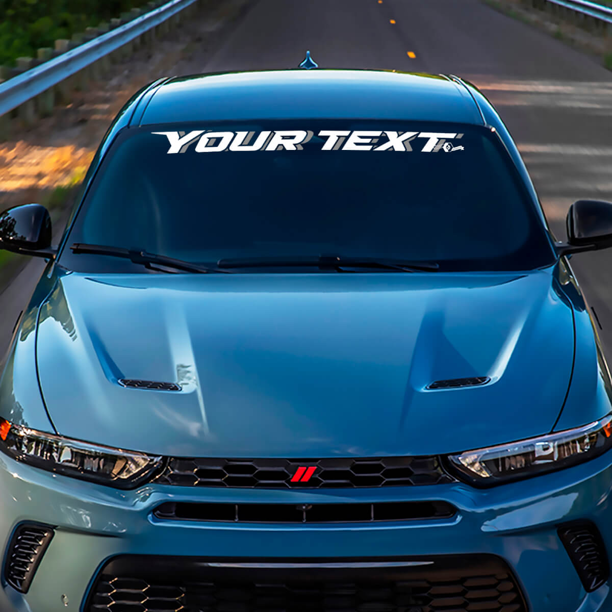 Op maat gemaakte letterstijl 3D-stijl tweekleurige voorruit vinylsticker voor Dodge Hornet