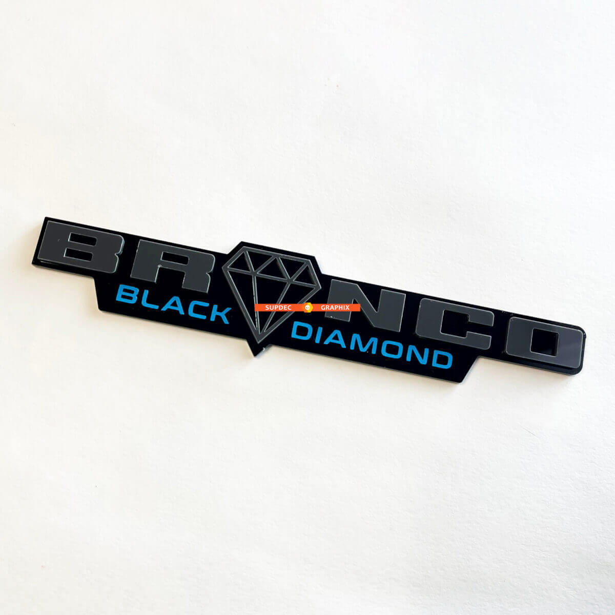 Black Diamond Horse 3D spatbordbadge-embleem voor muscle cars