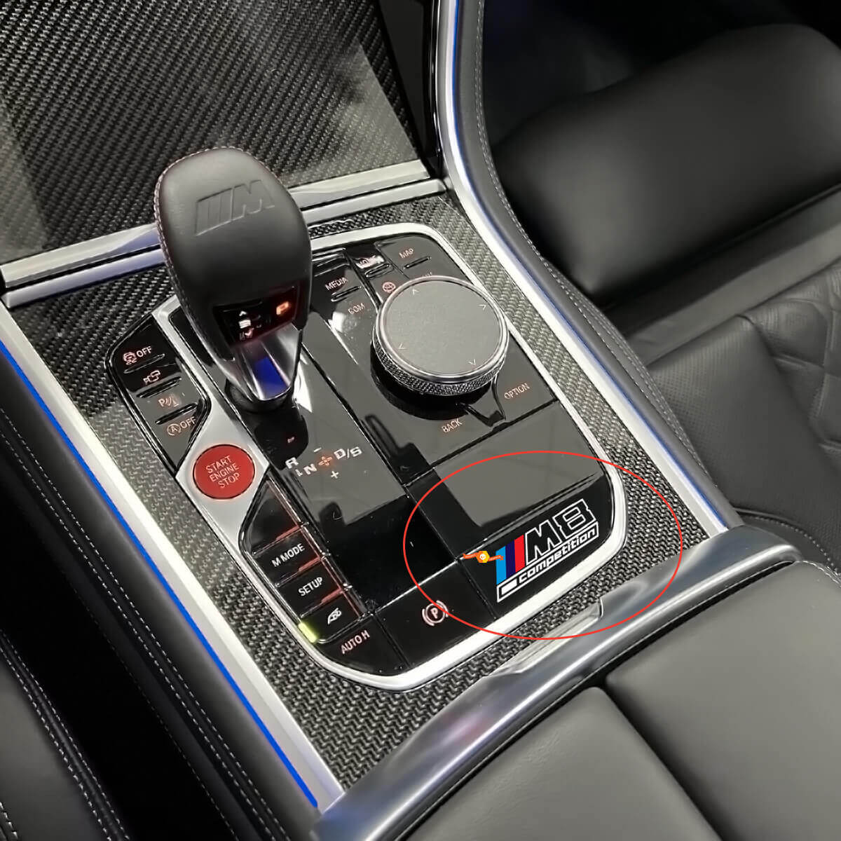 M Badge Vinyl Decal M8 Competition Decal voor Centrale Bedieningspaneel Unit
