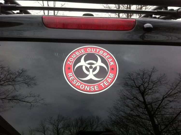 PAIR ZOMBIE OUTBREAK RESPONSE TEAM Toyota FJ Cruiser kant vinyl stickers stickers LOGO