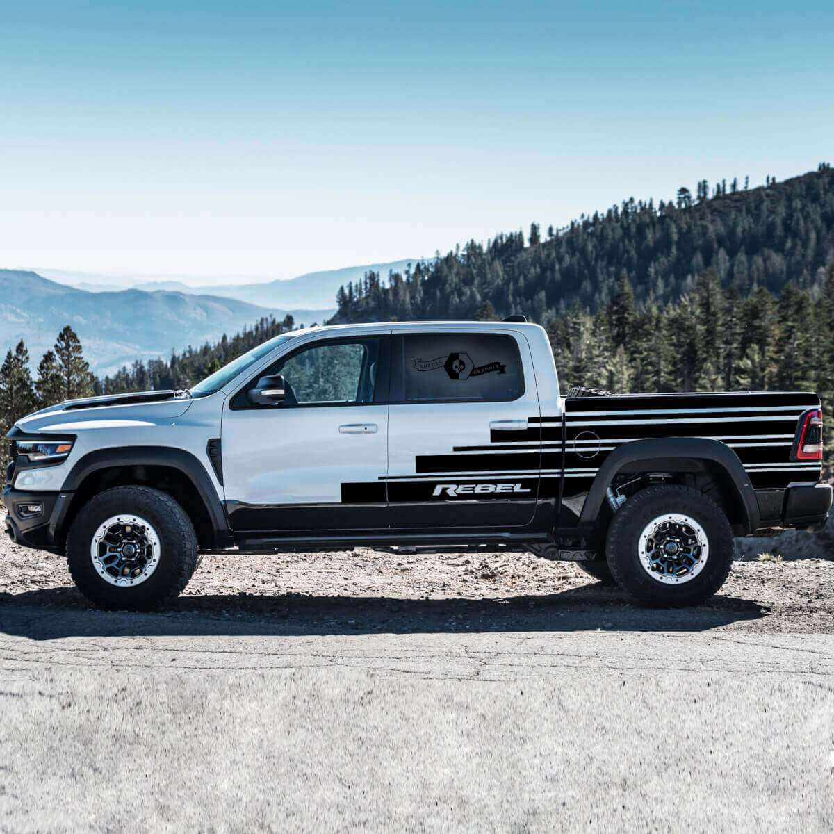 Steps Style Side Stripes Vinyl Decal Set voor Dodge Ram Rebel 2021+