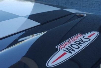 2 stks JOHN COOPER WORKS 3-kleuren Vinyl Gestanst Sticker Sticker Grafische Mini S JCW