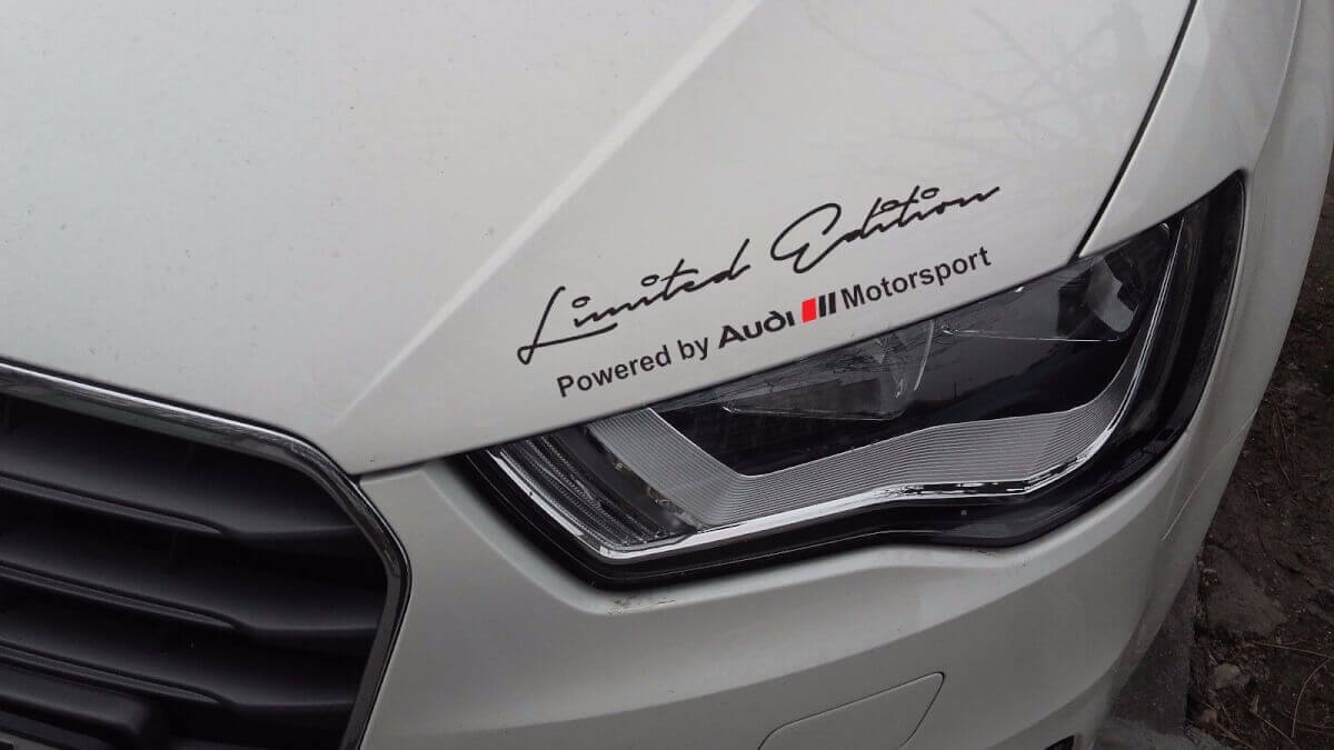 Limited Edition Powered by Audi Motorsport Motorkap Vinyl Stickers voor Audi