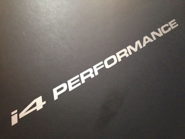 (2) i4 PERFORMANCE vinylsticker autoruitsticker geschikt voor Honda, Chevy, Toyota

