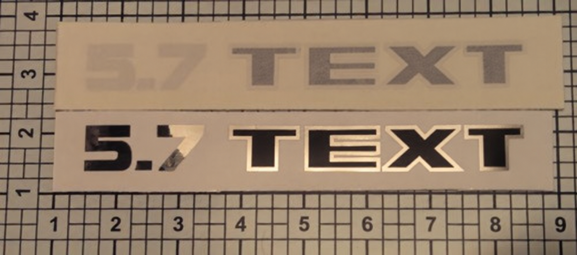 5.7 Aangepaste Tekst Chrome en Zwarte Motorkap Scoop Stickers - Set voor Dodge