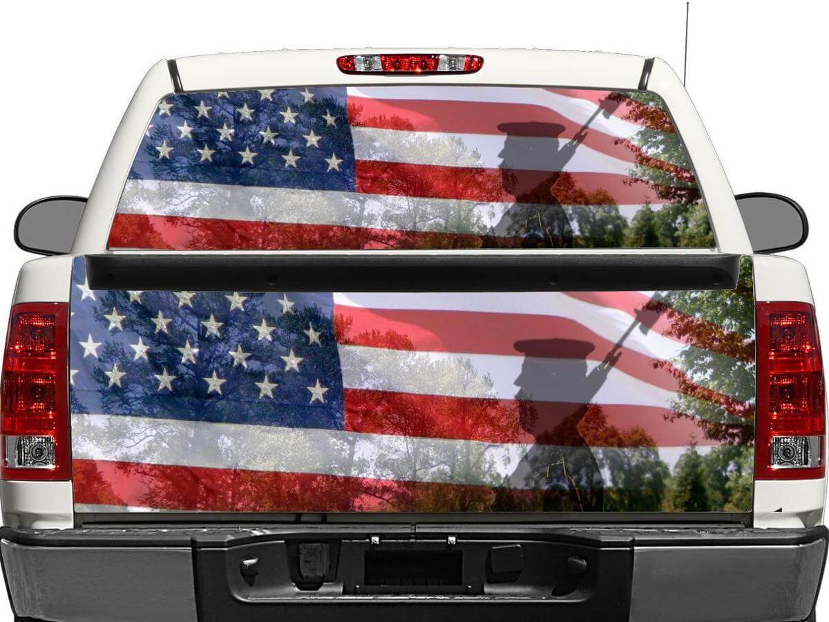 Amerikaanse Vlag Soldaat Salut Achterruit- of Achterklepsticker voor Pickup Truck SUV