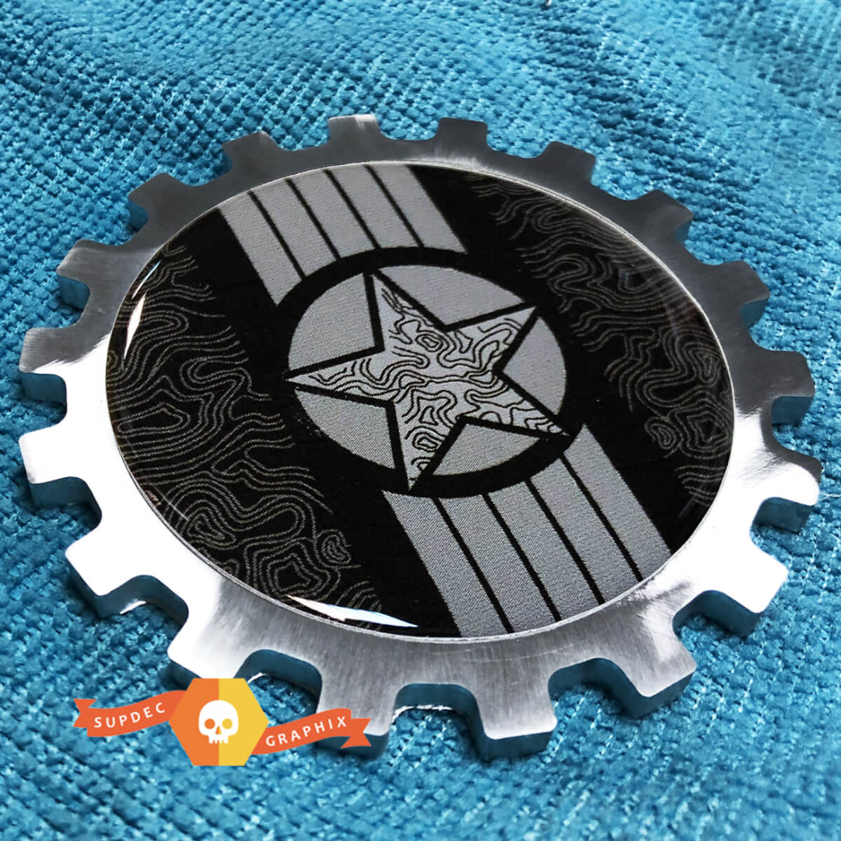 Militaire ster met Topo-lijnen Metalen aluminium badge Nachtkastje embleem Aluminium
