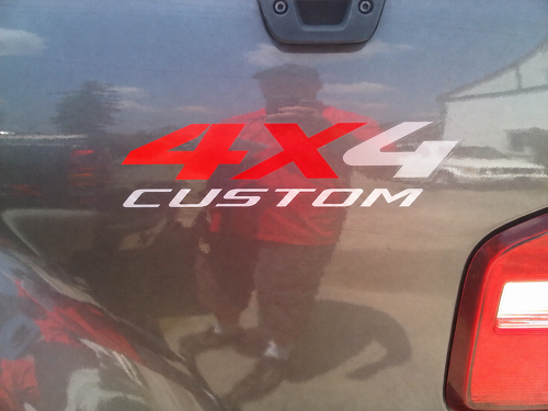 4X4 CUSTOM Tweekleurige Lettering Bedside Vinyl Decal Sticker voor Ford F-150
