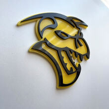 Hellcat Demon 3D Badge Zwart versus Geel Fender Badges-embleem
 3