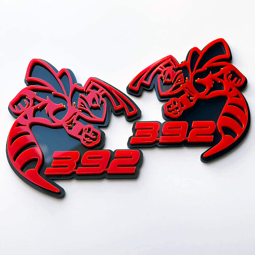 Hornet Bee 392 3D-badge grijs versus rood spatbordbadges embleem 1
