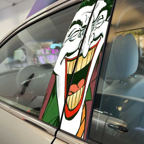 Joker stijl pijler deuren auto sticker sticker wrap aangepaste vinyl graphics voor voertuig styling
