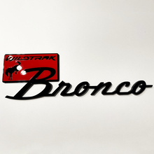 Bronco Wildtrak spatbordbadges achterklepembleem 3D-badge zwart versus rood
 3