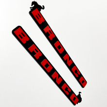 Bronco Fender voorgrille-badges achterklepembleem 3D-badge zwart versus rood
 4