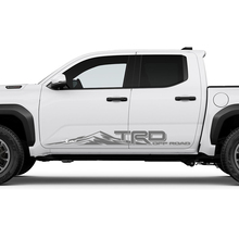 TRD Off Road Side Mountains rocker paneel stickers stickers voor Toyota Tacoma 4
 2