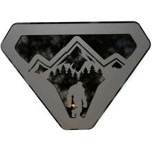 Mountain Sasquatch Bigfoot 3D spatbordembleem_4