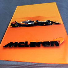 Aangepast F1 Glanzend Acryl Garage Wandpaneel McLaren 4
