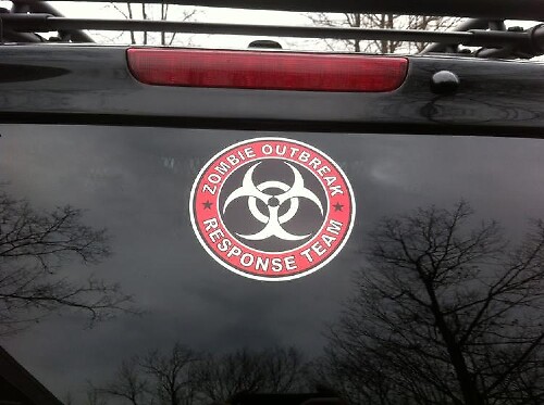 PAIR ZOMBIE OUTBREAK RESPONSE TEAM Toyota FJ Cruiser kant vinyl stickers stickers LOGO