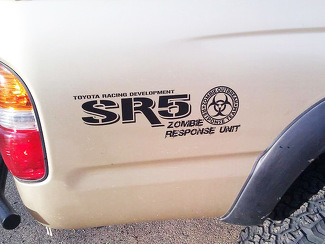 Toyota Racing Development SR5 Zombie Response Unit editie 4X4 bedzijde Grafische stickers stickers
