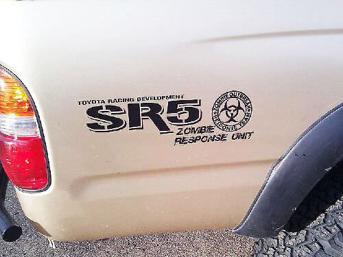 Toyota Racing Development SR5 Zombie Response Unit editie 4X4 bedzijde Grafische stickers stickers