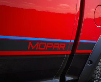 2016 Ram 1500 Rebel Dodge Mopar 2 kleuren Stickers Decals Strepen Vinyl Graphics
 2
