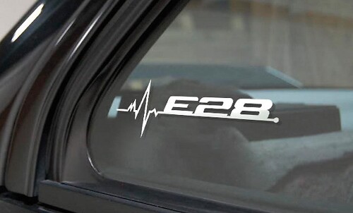 BMW E28 is in my Blood raamstickerstickers grafisch
