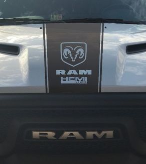 Dodge Ram Rebel Hemi 5.7 L vinyl sticker sticker motorkap racestreep, fabrieksstijl
