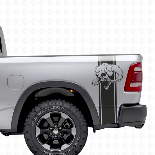Omrande Strepen met Schedel Bedzijde Vinyl Decal Sticker voor Dodge Ram 1500