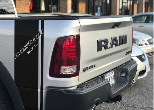aangepaste gestreepte diagonale streep zijsticker vinyl decal voor RAM 1500