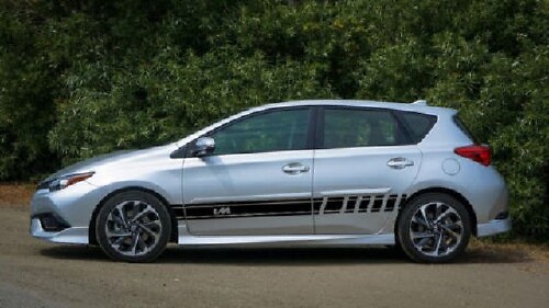 2X meerdere kleurenafbeeldingen iM-symbool Car Racing Vinyl Decal Sticker