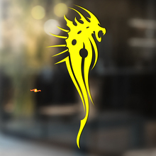 Universele vinylsticker met drakenmotief in tribalstijl met spikes_2