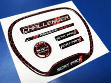 Set van Challenger SRT Scat Pack Honeycomb Red stuurwiel TRIM RING embleem koepelvormige Sticker Decal Charger Dodge Scatpack
 2