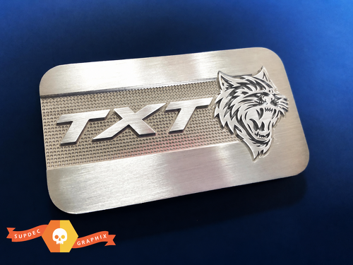 SRT Supercharger Style Brushed Aluminum Custom TXT Cat — Embleem (universeel)