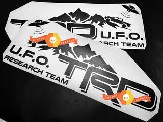 Paar TRD UFO Research Team Side Vinyl Decals Stickers voor Toyota Tacoma
