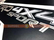 Nachtkastje TRD 4x4 off-road vinylstickers stickers
 3