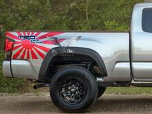 TRD Enorme JDM Vlag 4x4 PRO Sport Off Road Side Vinyl Stickers Sticker geschikt voor Tacoma 2013 - 2020 of Tundra 2013 - 2020
 2