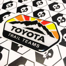 2 stickers stickers Toyota Trail Teams bergen Vintage zon kleuren badge embleem koepelvormige sticker
 3